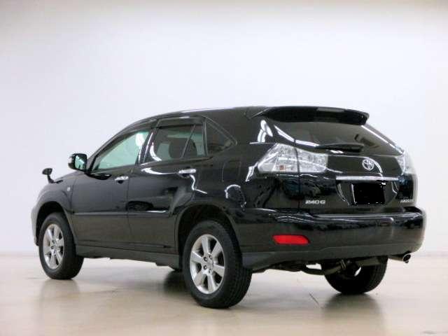 Used Toyota Harrier 2010 model Black color photo: Back (Rear) view