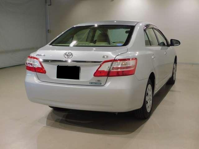 Used Toyota Premio Silver body color 2014 model photo: Back view