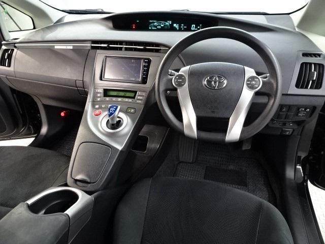 Used Toyota Prius 2015 Model Black color picture: Interior view