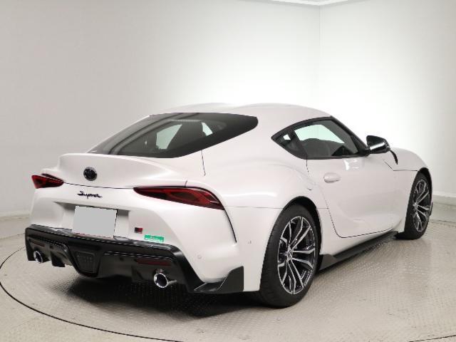 Used Toyota Supra SZR 2019 Model White Pearl color photo:  Back view image